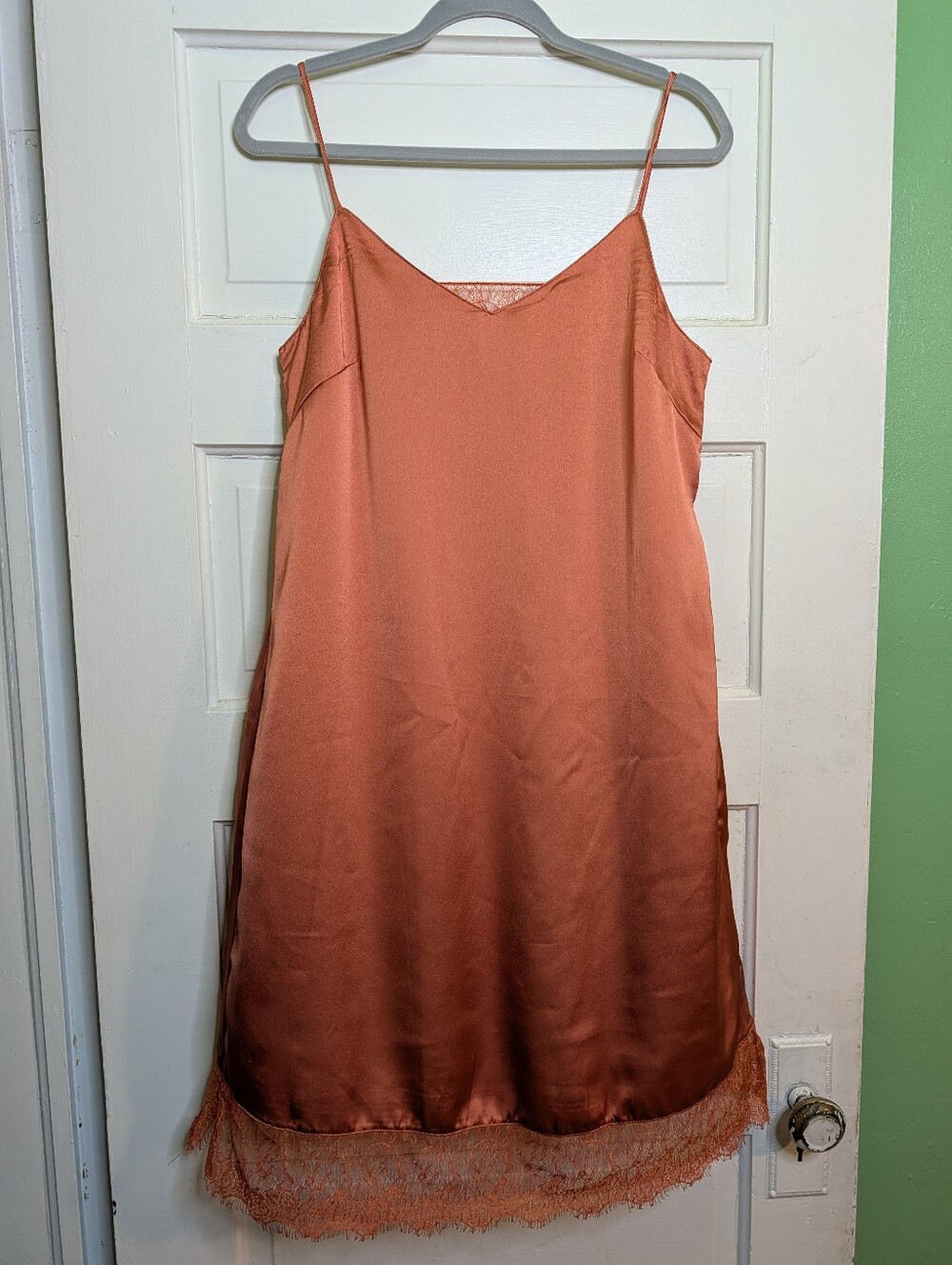 Davi & Dani Copper Satin Lace Trim Slip Dress | NWOT | Size Medium - Picture 3 of 9